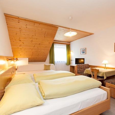 Residence Pichlerhof Rasun di Sopra Szoba fotó